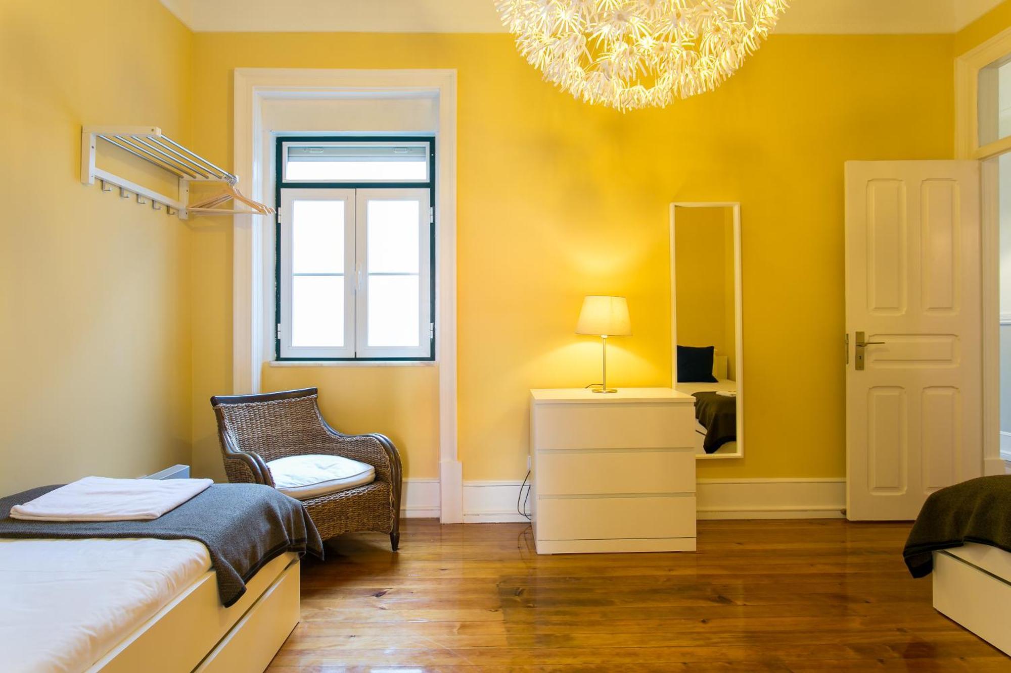 Rato By Hill Apartment *