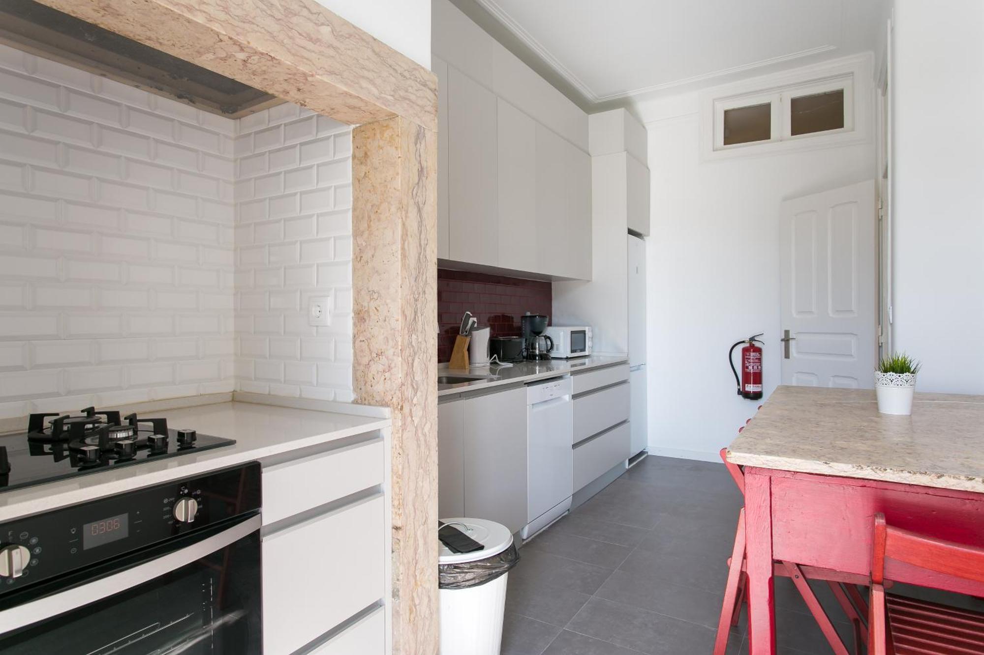 Rato By Hill Apartment Lisbon